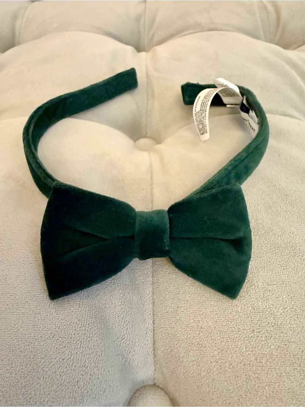 Green Velvet Bow Tie
